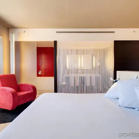 Barcelo Hotel 4*