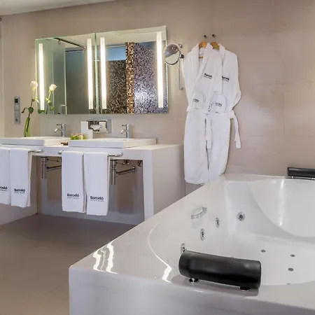 Отель Barcelo Малага